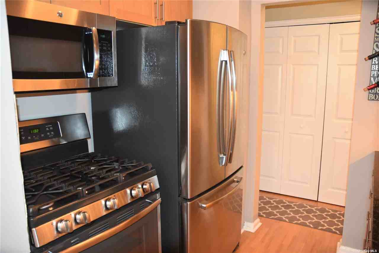 218 Fulton St ##1b - Photo 3 of 21