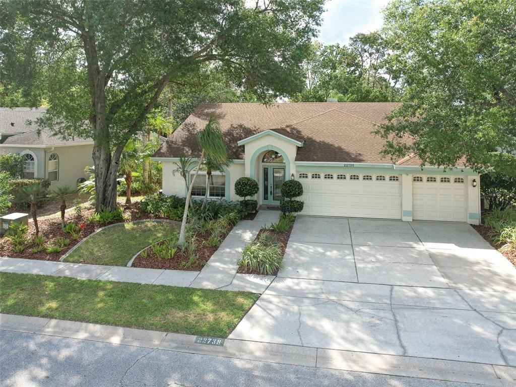 22738 Magnolia Trace Blvd - Photo 2 of 50