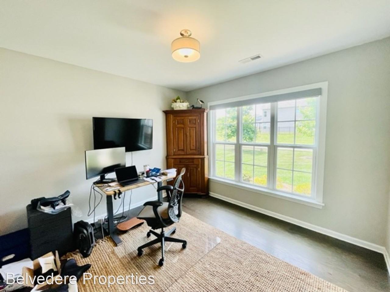 801 Blue Moon Ct - Photo 2 of 32