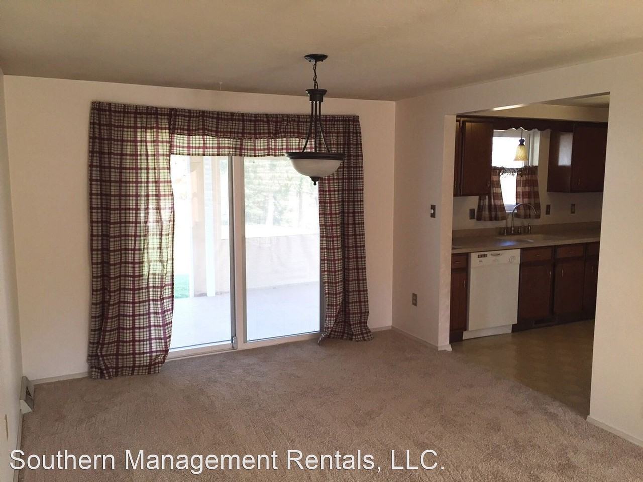461 Dartha Dr - Photo 3 of 13