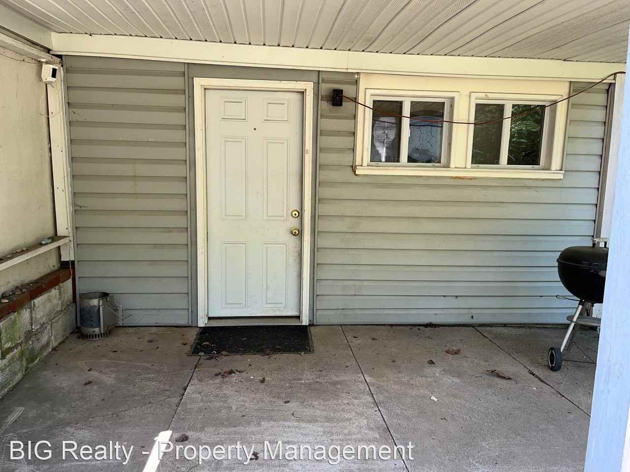 404 2nd Ave - Photo 2 of 30