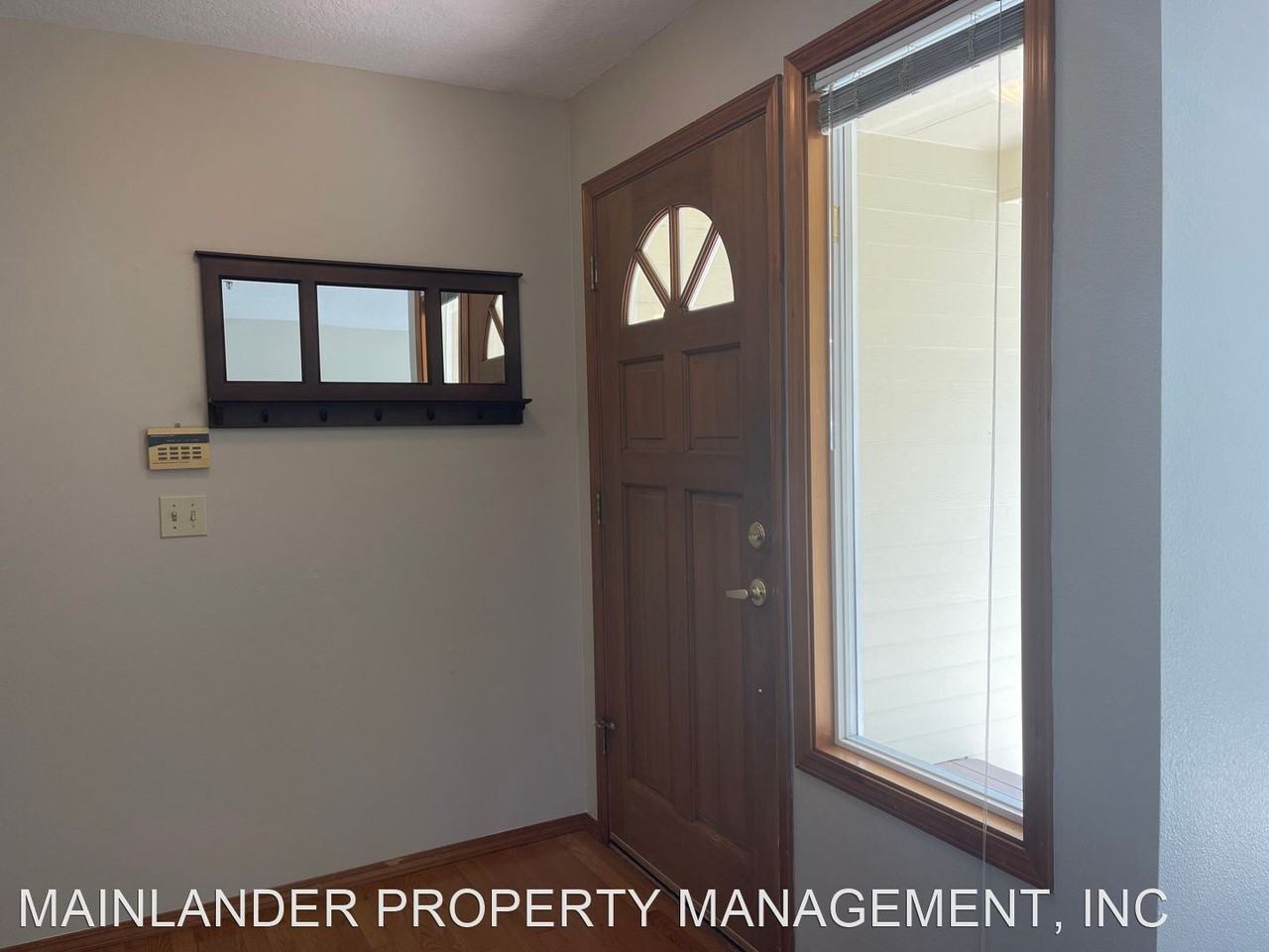 2438 Southslope Way - Photo 3 of 26