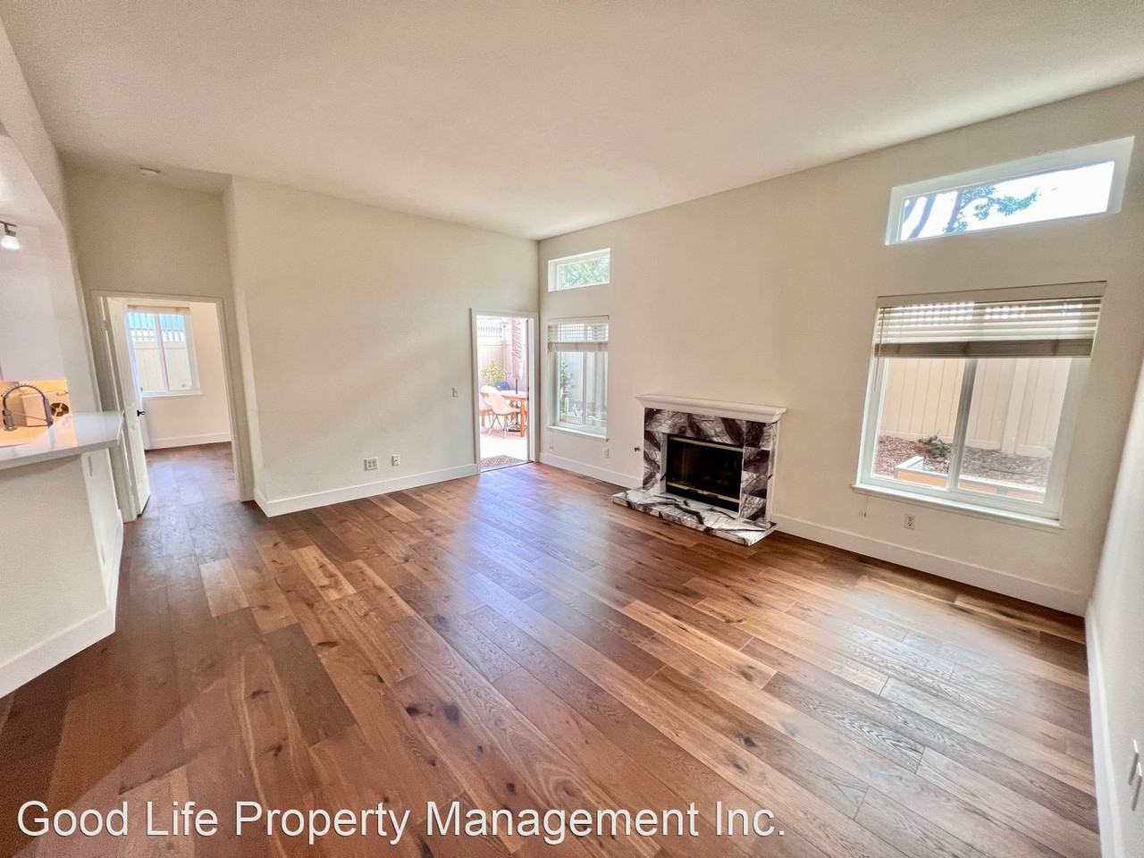 521 Arbor Dr - Photo 2 of 17