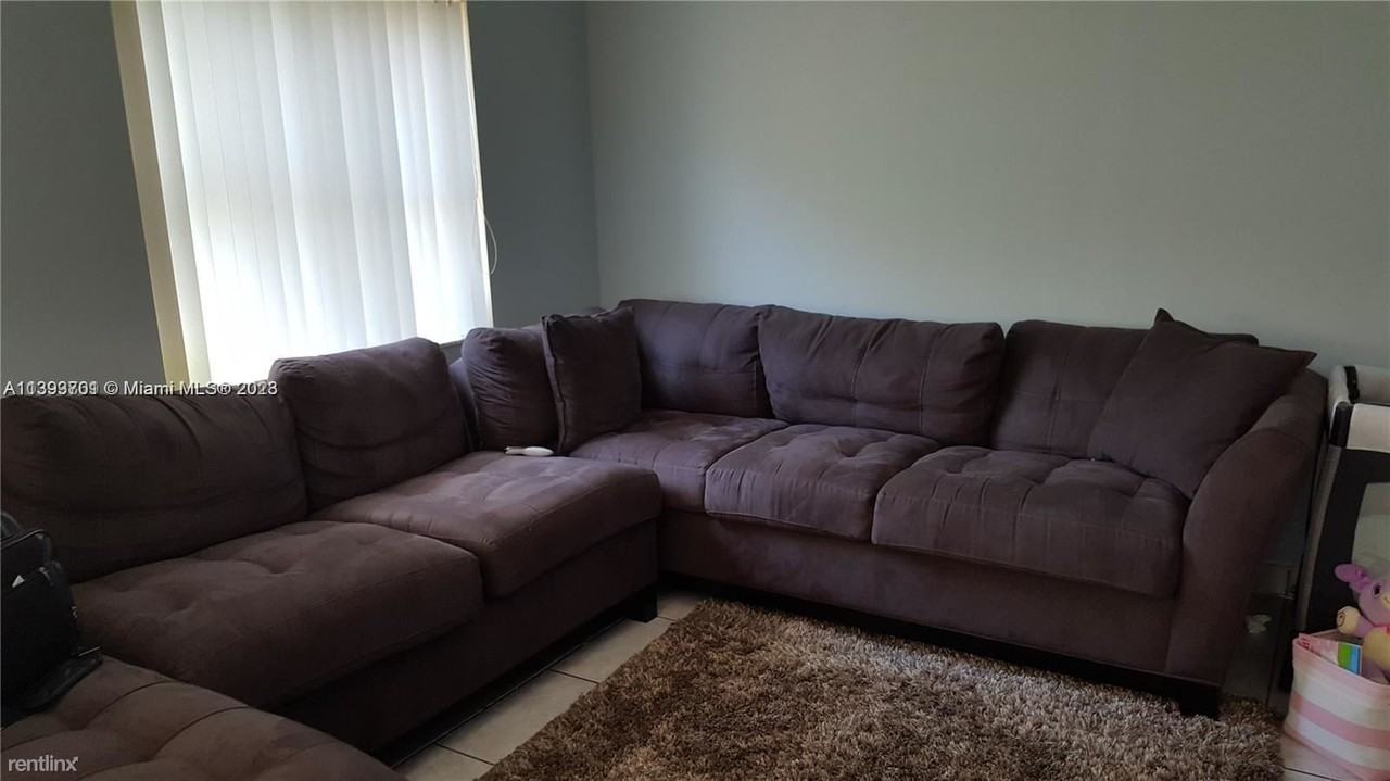 12629 Nw 13th Ct - Photo 2 of 15