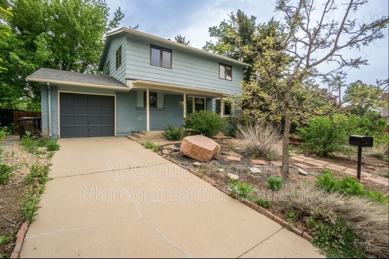 1590 Judson Dr - Photo 2 of 22