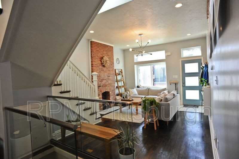 4016 Willow St - Photo 3 of 31