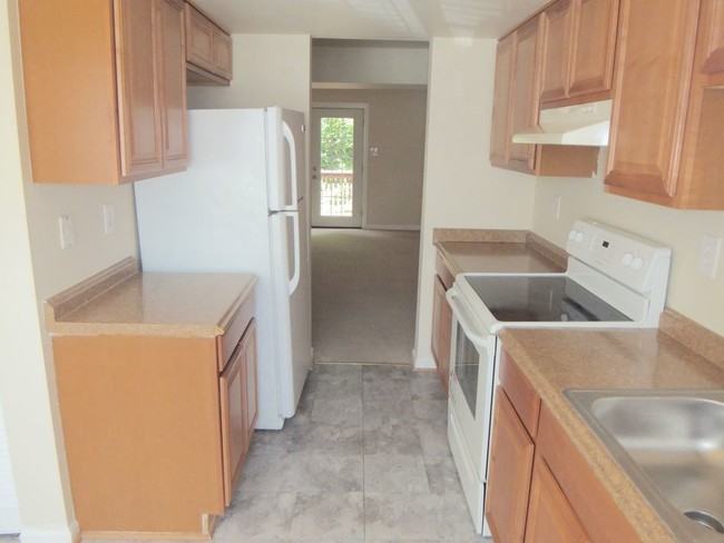 15311 Inlet Pl - Photo 2 of 14