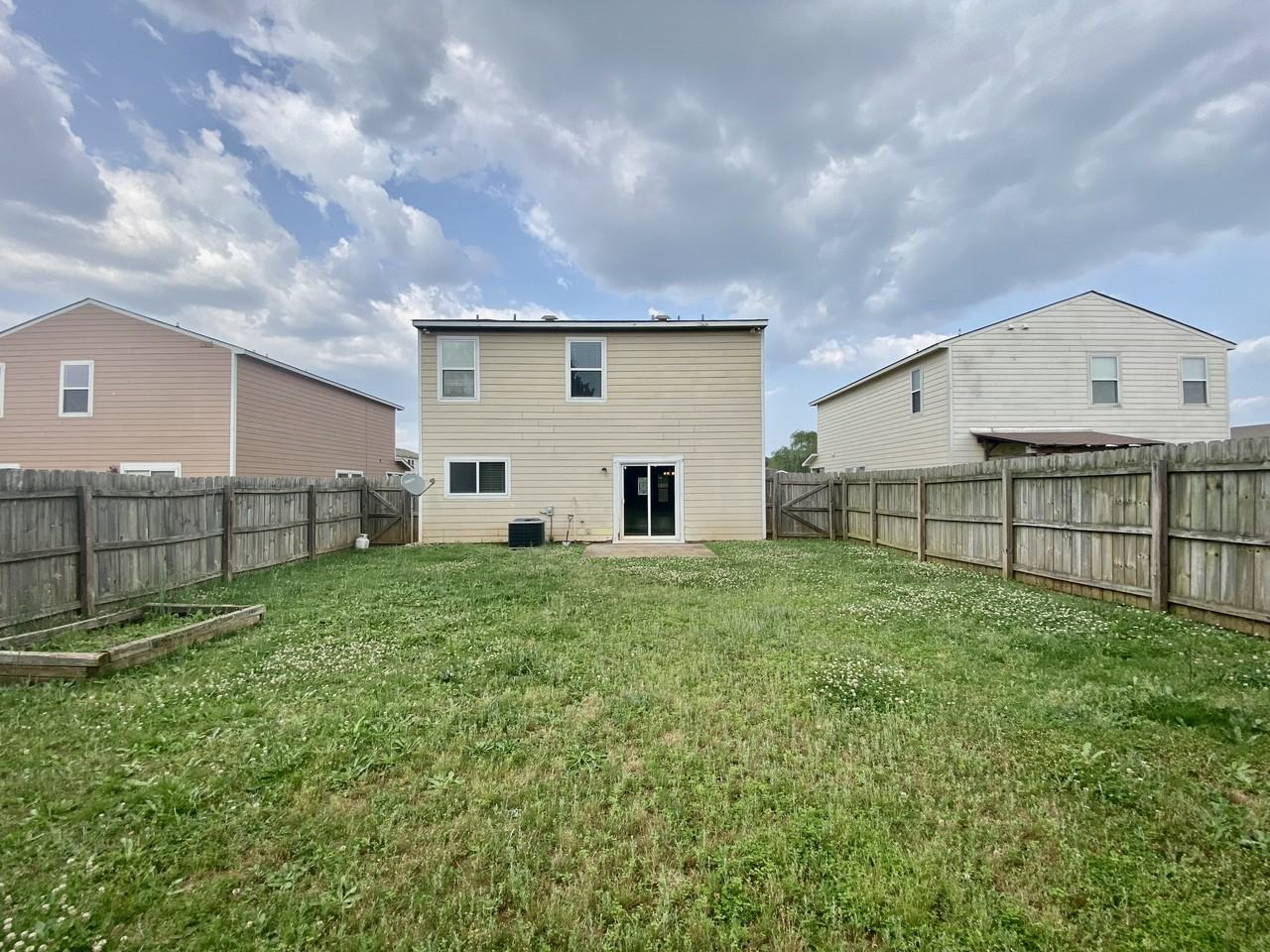 3129 Lakeland Dr - Photo 2 of 28