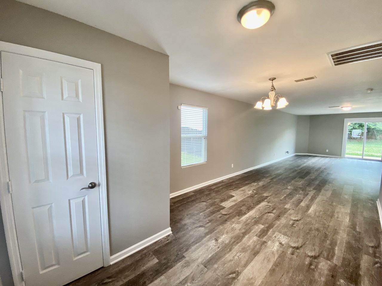 3129 Lakeland Dr - Photo 5 of 28