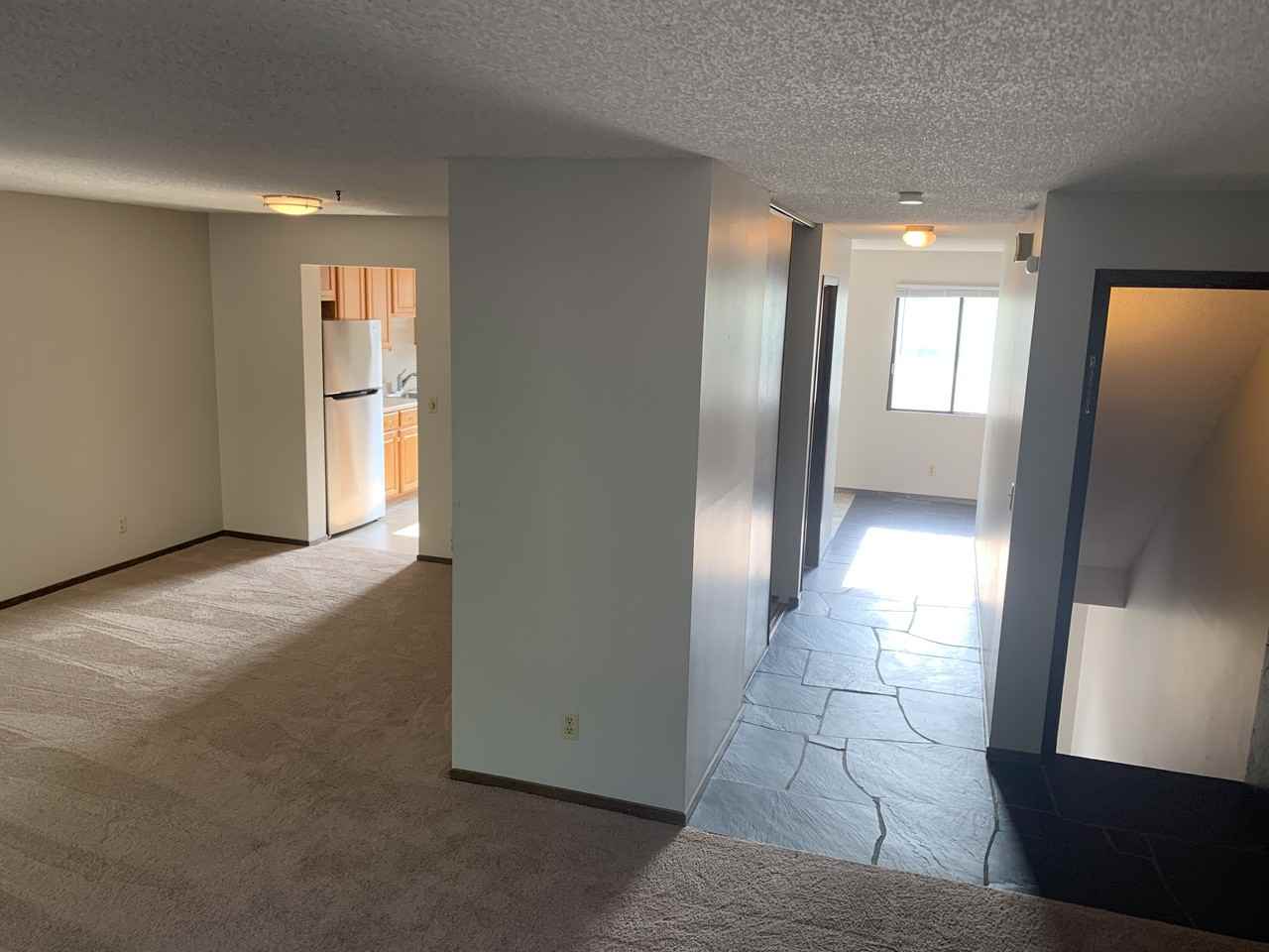 170 Wentworth Ave W #E - Photo 3 of 15