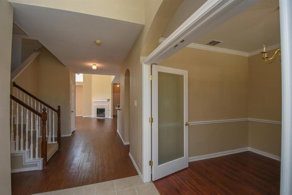 3116 Cedardale Dr - Photo 3 of 23