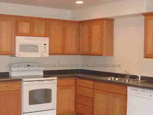 878 NE Linden Ave - Photo 2 of 6