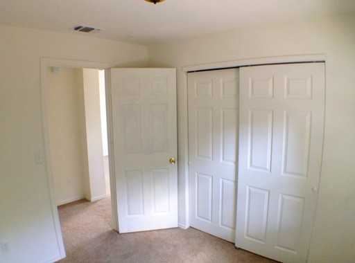 1617 Dahlgreen Ave - Photo 3 of 7