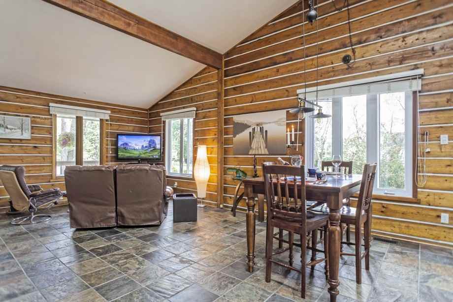 4990 Rue Quevillon - Photo 2 of 8