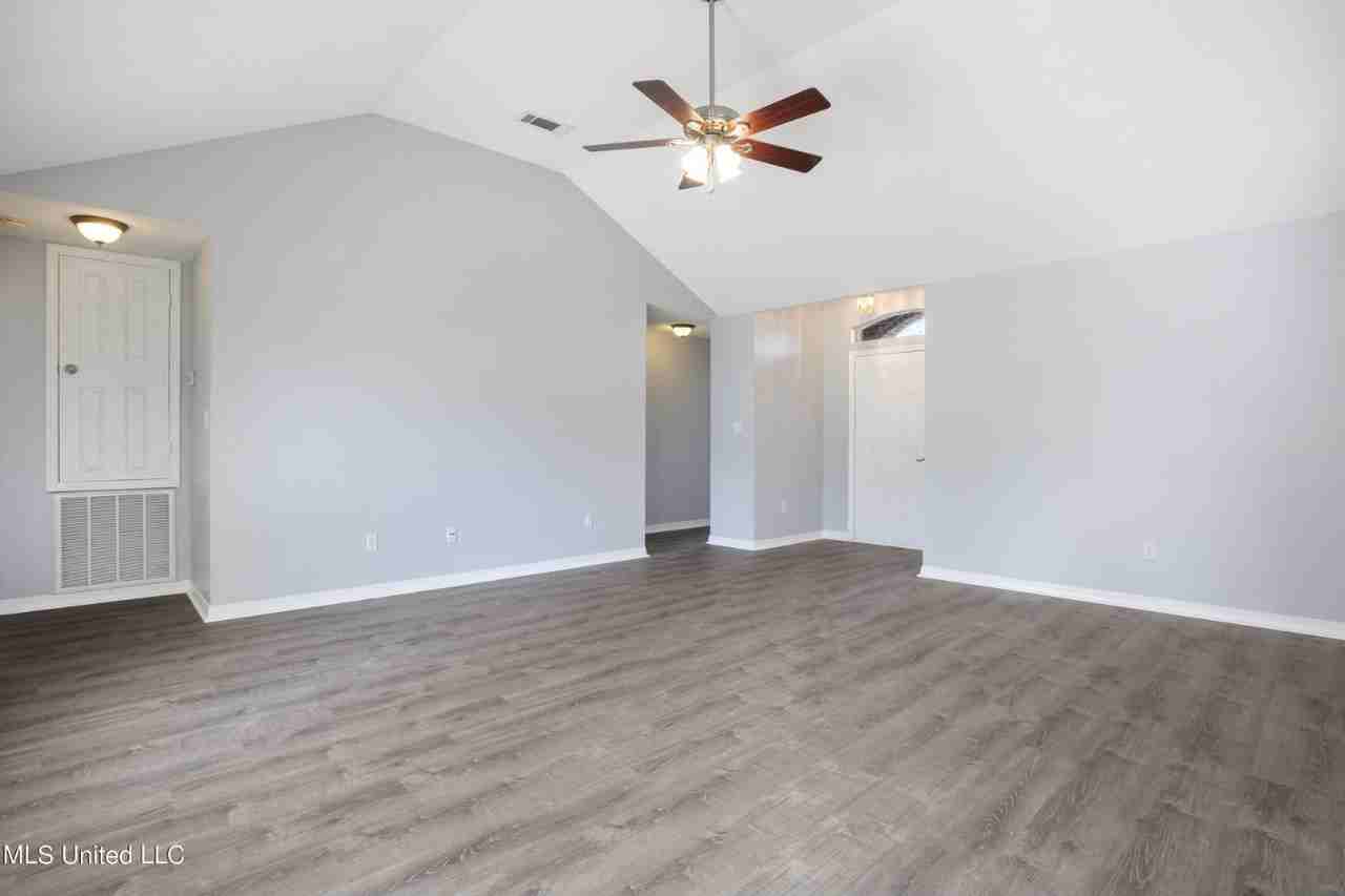 10483 Steeplechase Dr #10483 - Photo 5 of 19