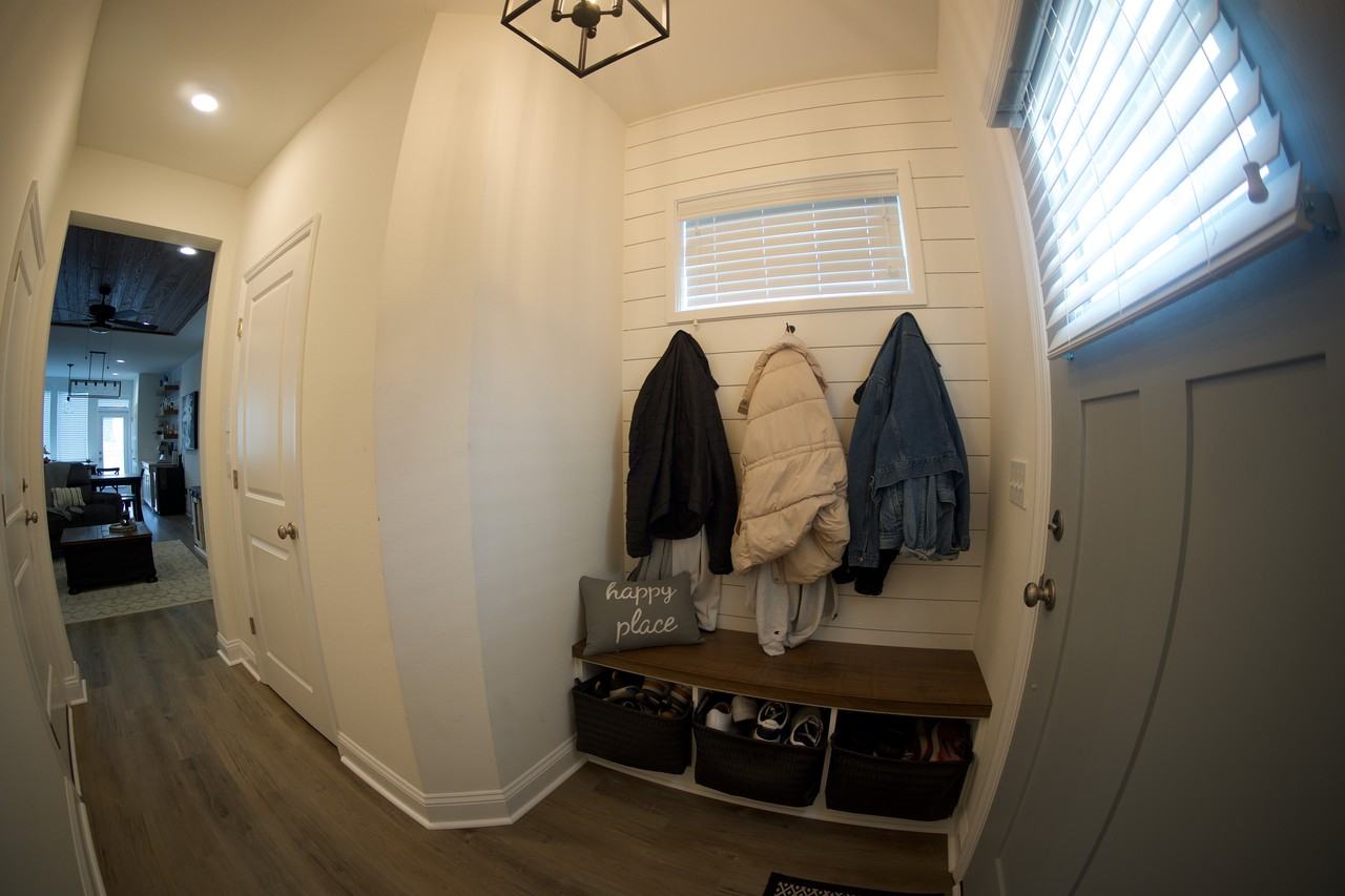 5635 Fletcher Oaks Dr #NA - Photo 3 of 32