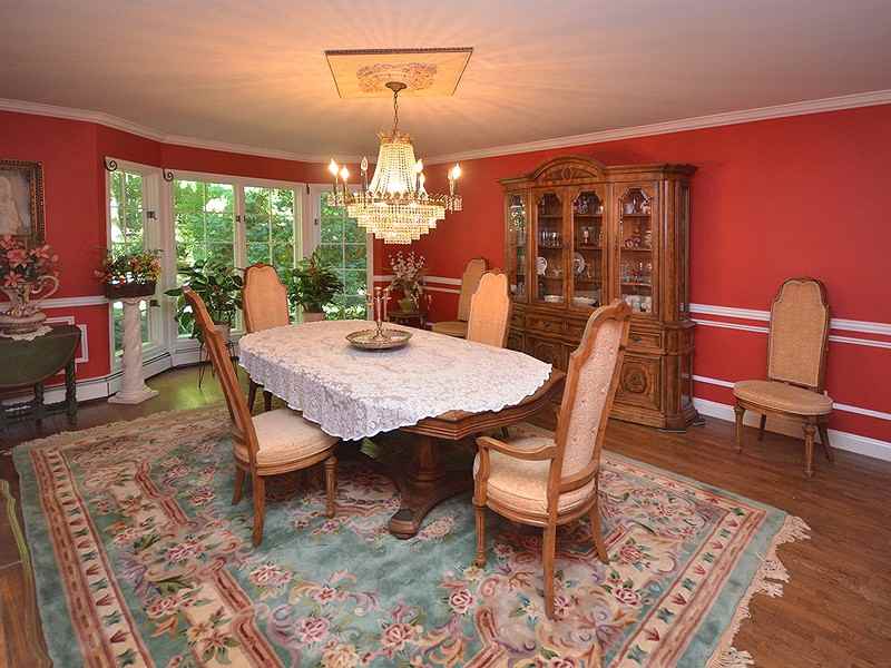 35 Wellington Rd - Photo 3 of 21