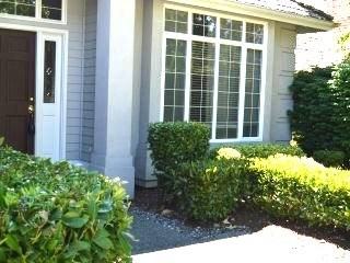 6204 Bayview Dr - Photo 3 of 23