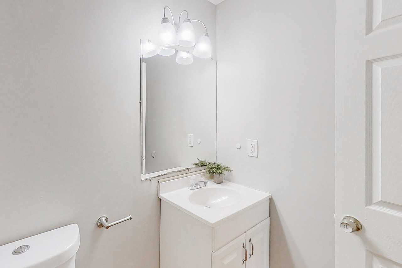 Elizabeth Ave Sw - Photo 3 of 10