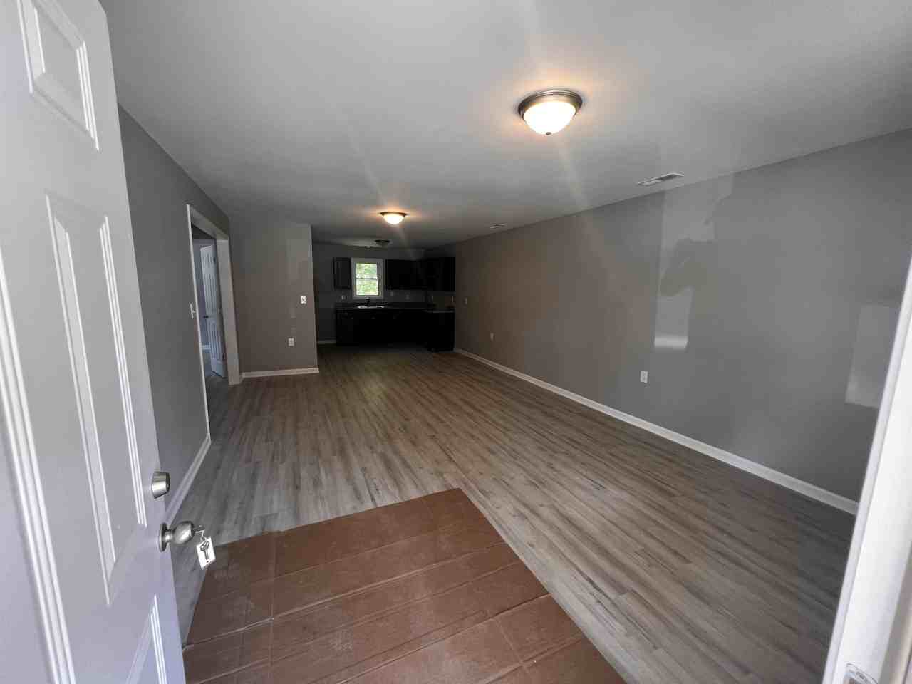 115 S Fowler Ave #1 - Photo 5 of 17