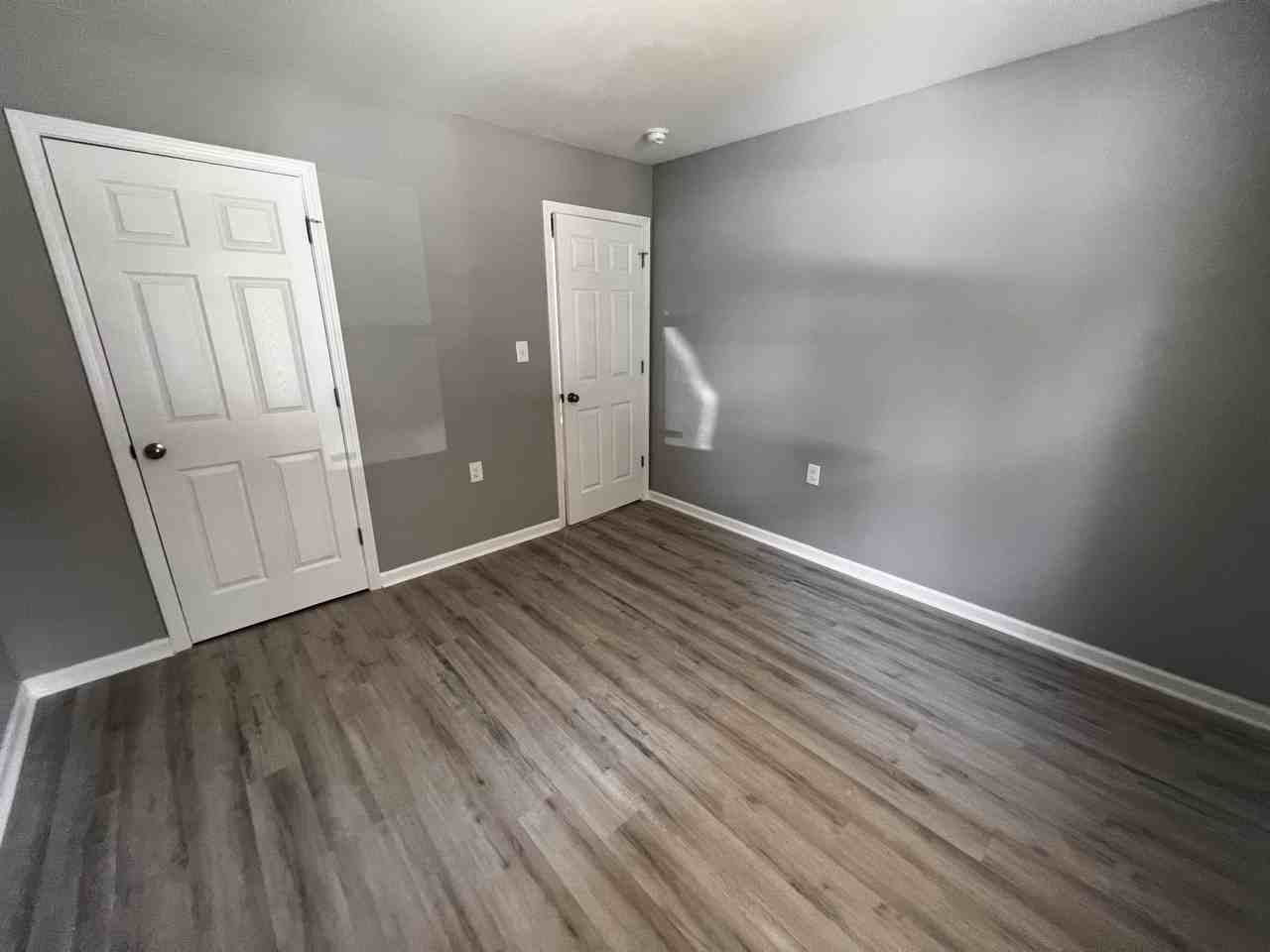 115 S Fowler Ave #1 - Photo 7 of 17