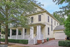 featured image of 2015 N Pollard St