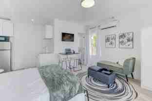421 75th St #4A - Photo 1 of 1