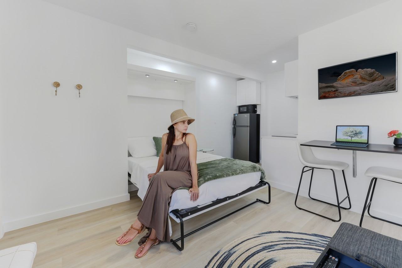 421 75th St #4A - Photo 5 of 9