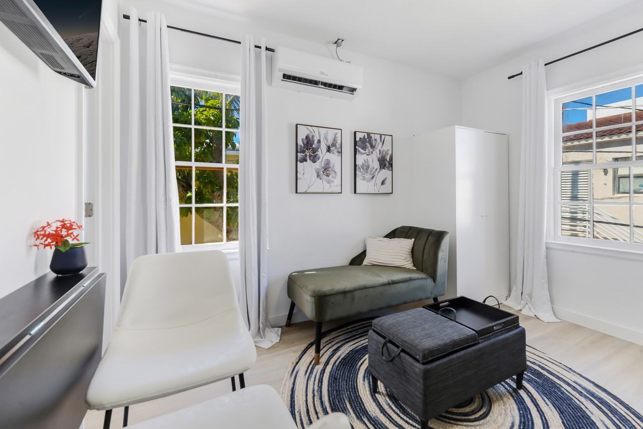 421 75th St #4A - Photo 6 of 9