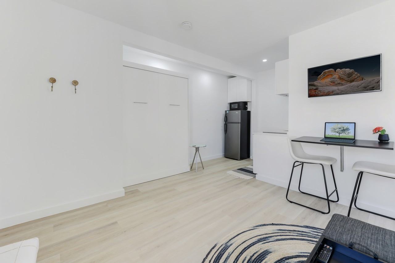 421 75th St #4A - Photo 7 of 9