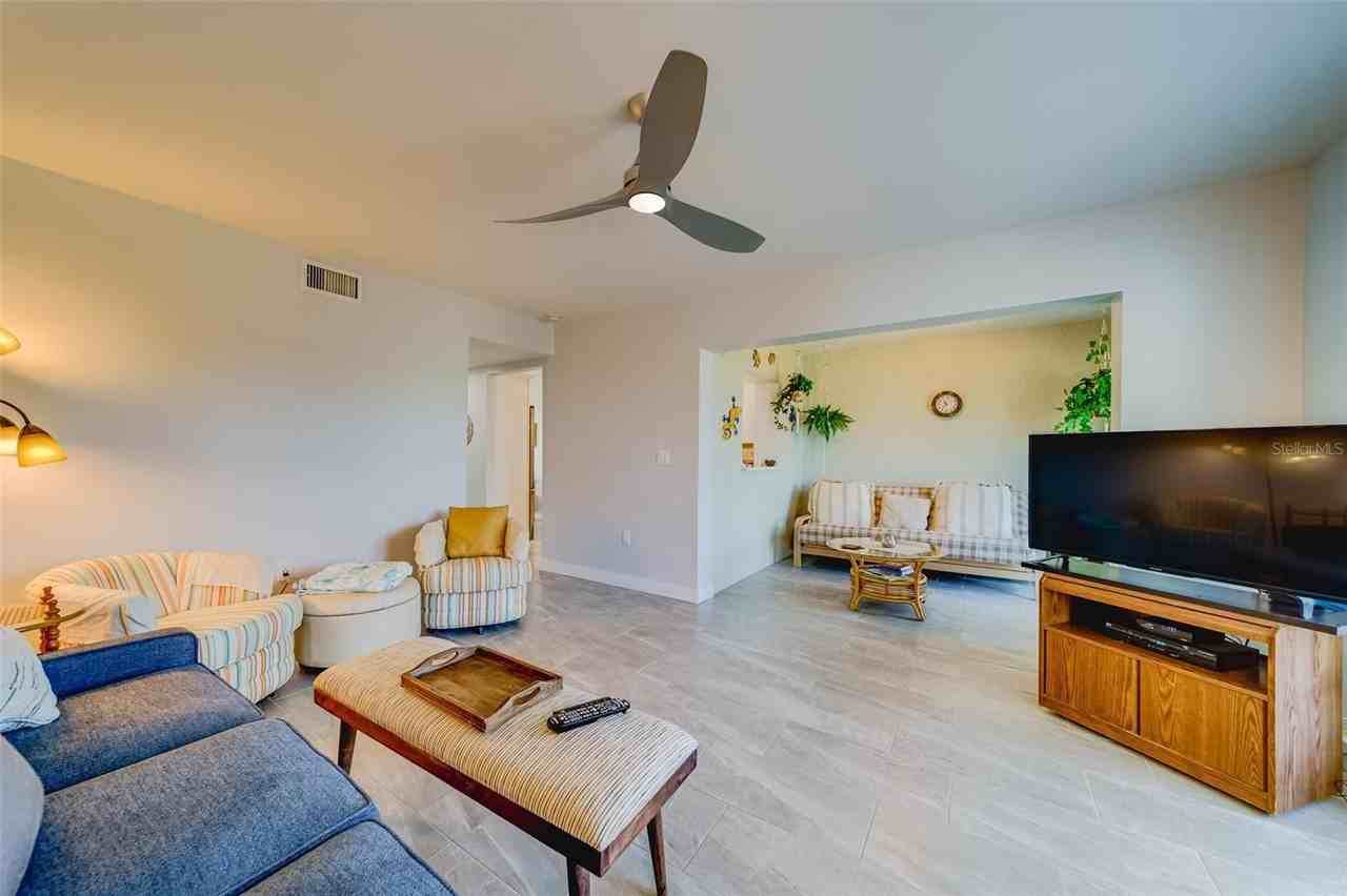 1 Windrush Blvd #63 - Photo 5 of 50