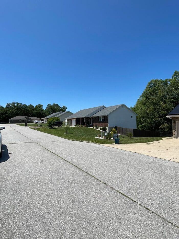 20528 Luna Rd - Photo 3 of 50