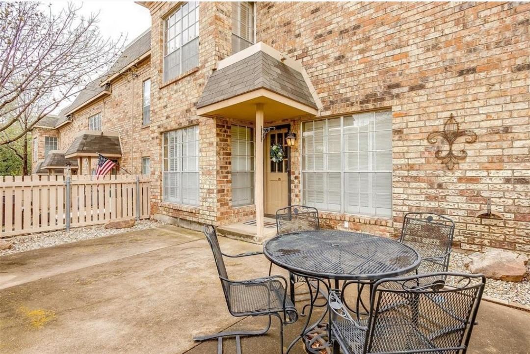 4341 Bellaire Dr S #4341 - Photo 3 of 15