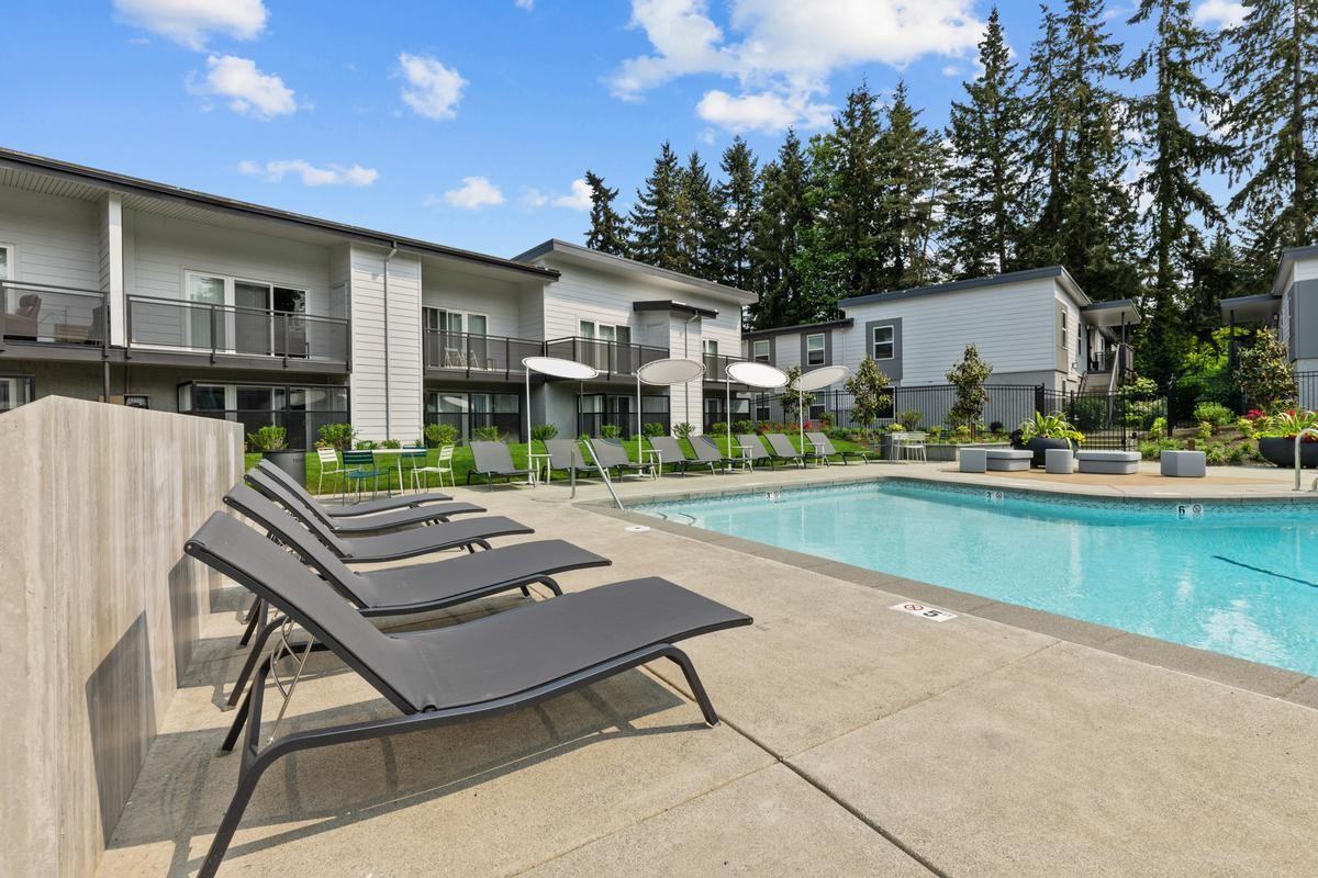 14111 Se 6th St - Photo 4 of 32