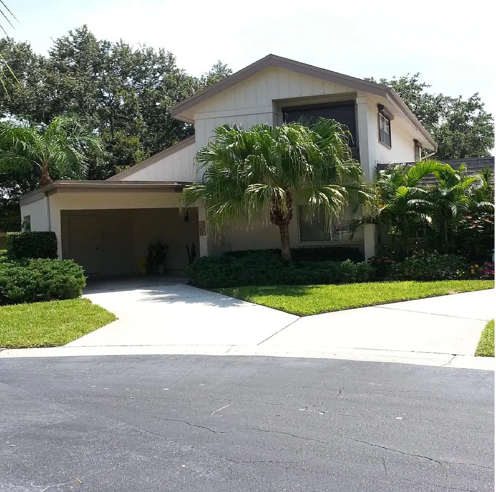 2723 Sand Hollow Ct - Photo 3 of 7