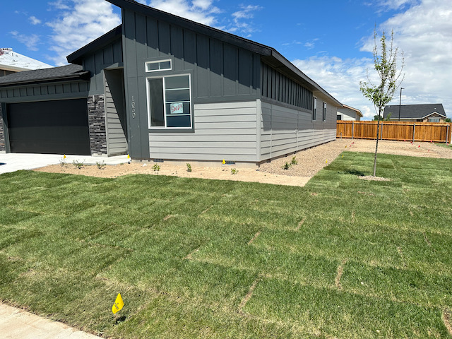 1030 Sw Shikra St - Photo 2 of 32