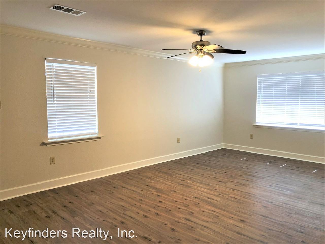 1541 Marcia Dr - Photo 3 of 14