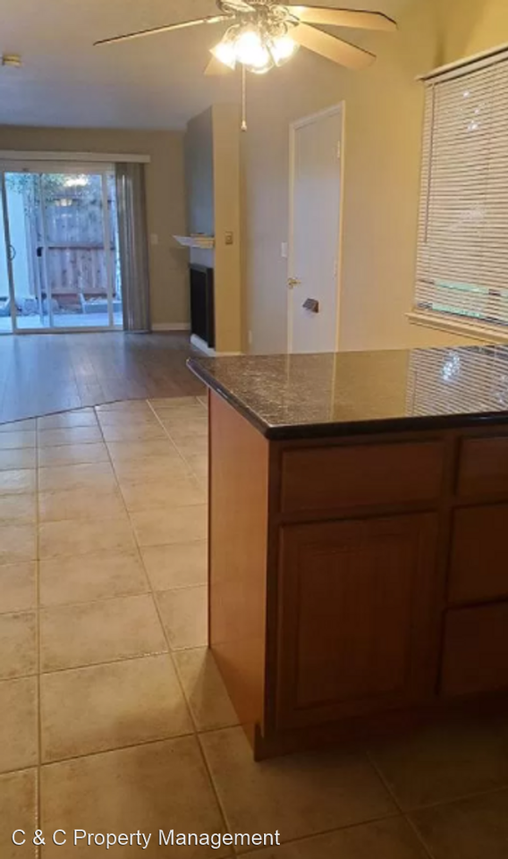 1511 Ivycreek Cir - Photo 2 of 12