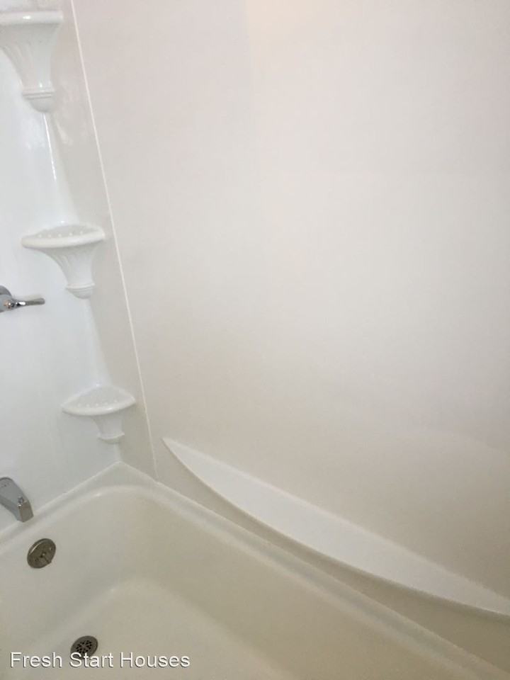 8044 Thompson Rd - Photo 3 of 17