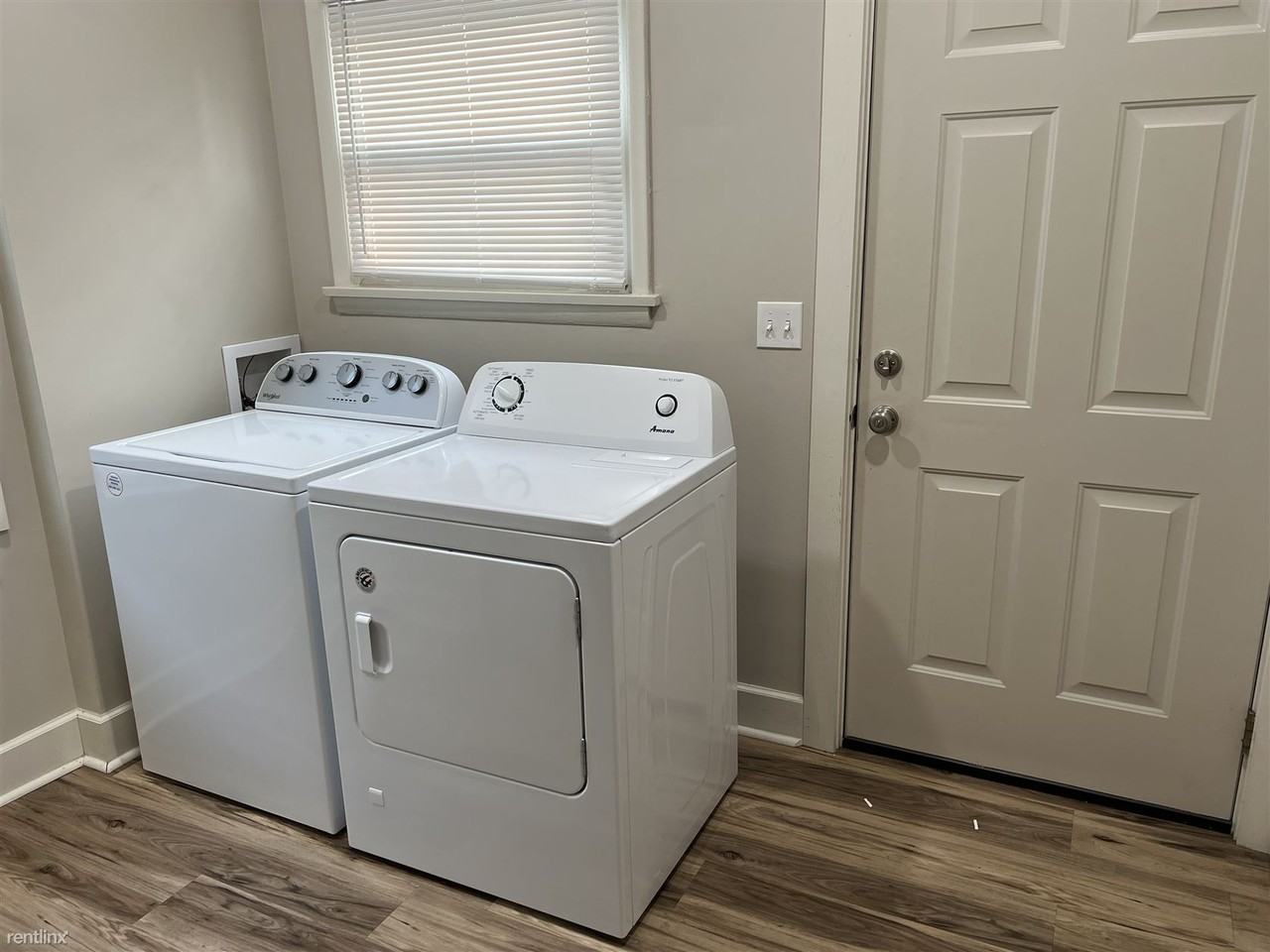 107 N Berrien St - Photo 3 of 12