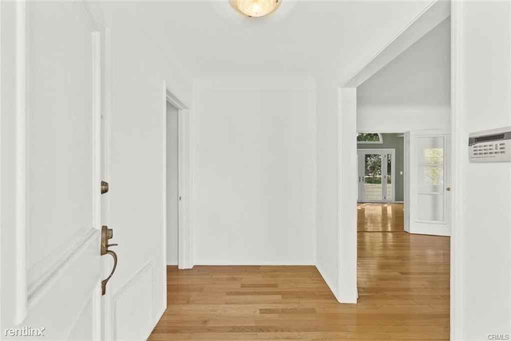 1525 Princess Dr - Photo 2 of 10