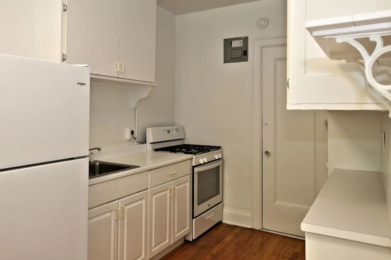 1921F Palmer Ave - Photo 2 of 10