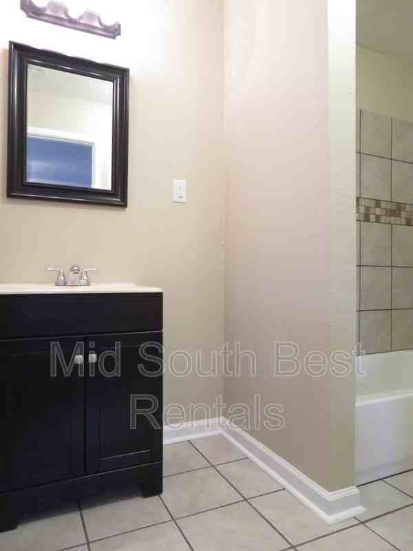 2372 Verdun St - Photo 7 of 8