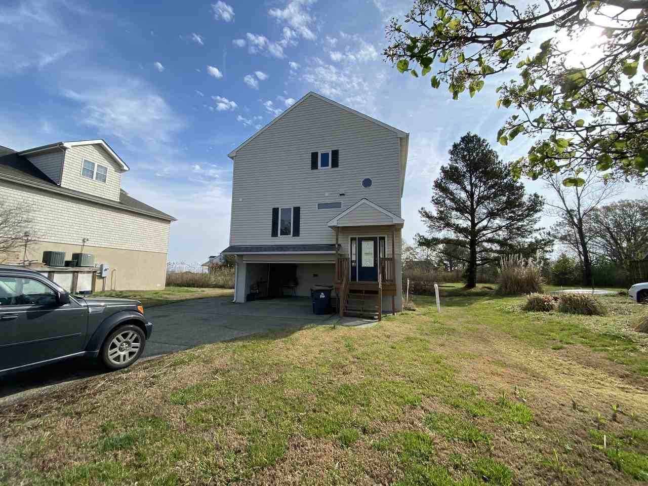 114 Barcanmore Ln - Photo 2 of 50