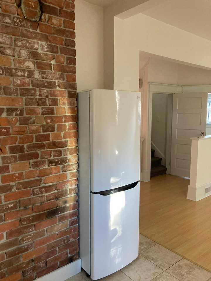 1549 Maple Street - Photo 5 of 21