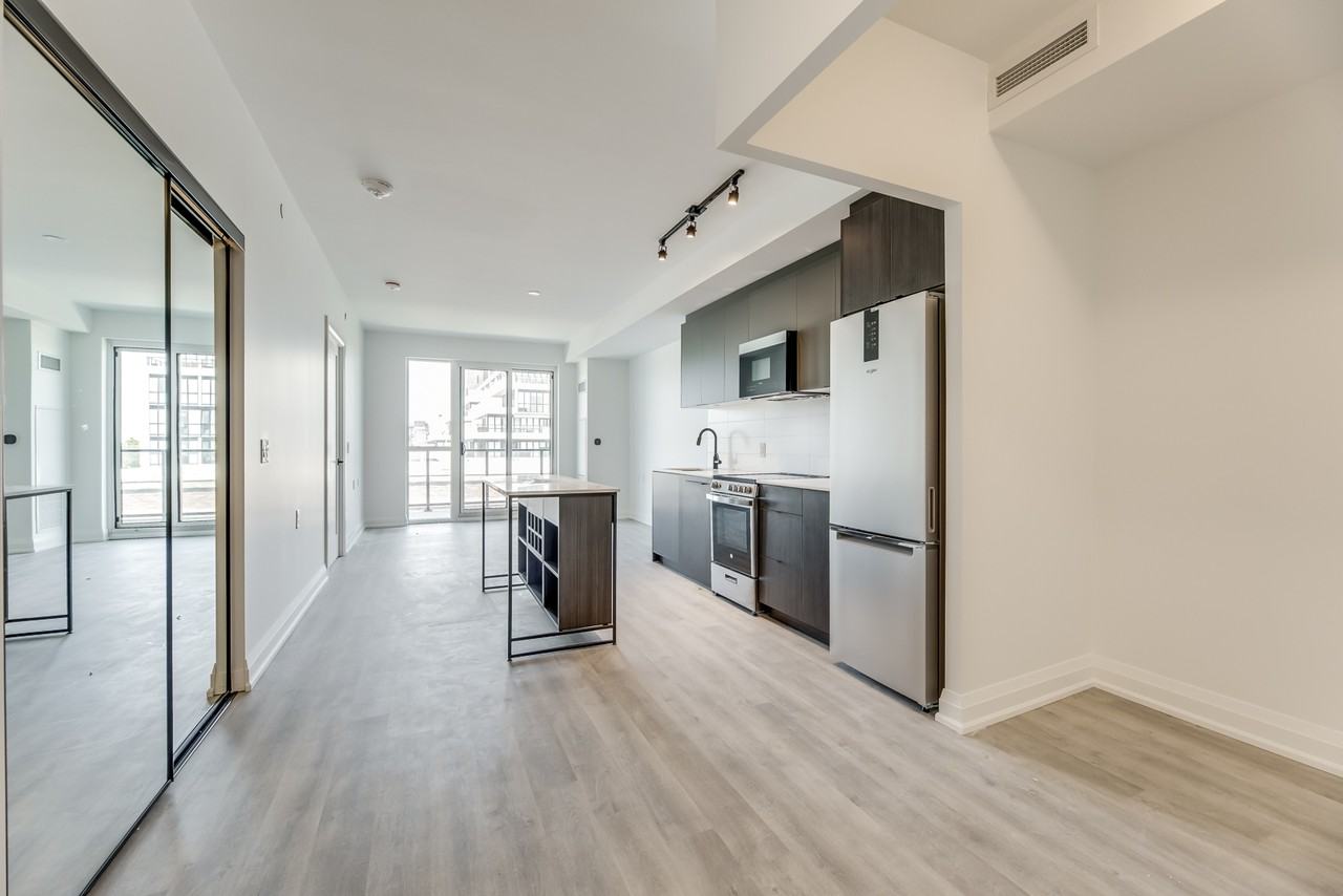 2369 Danforth Avenue #501 - Photo 4 of 23