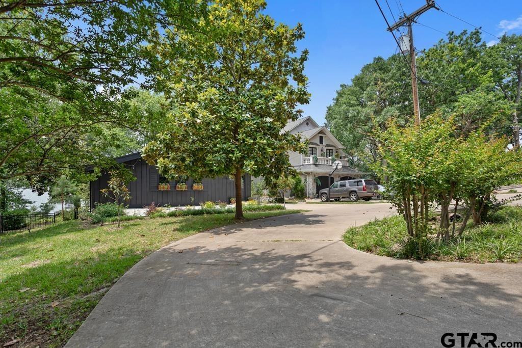 528 Hideaway Ln E - Photo 3 of 46