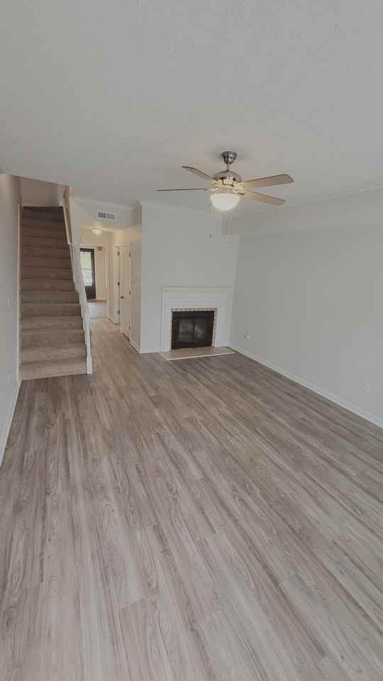 301 Hickory Pl #1 - Photo 2 of 33
