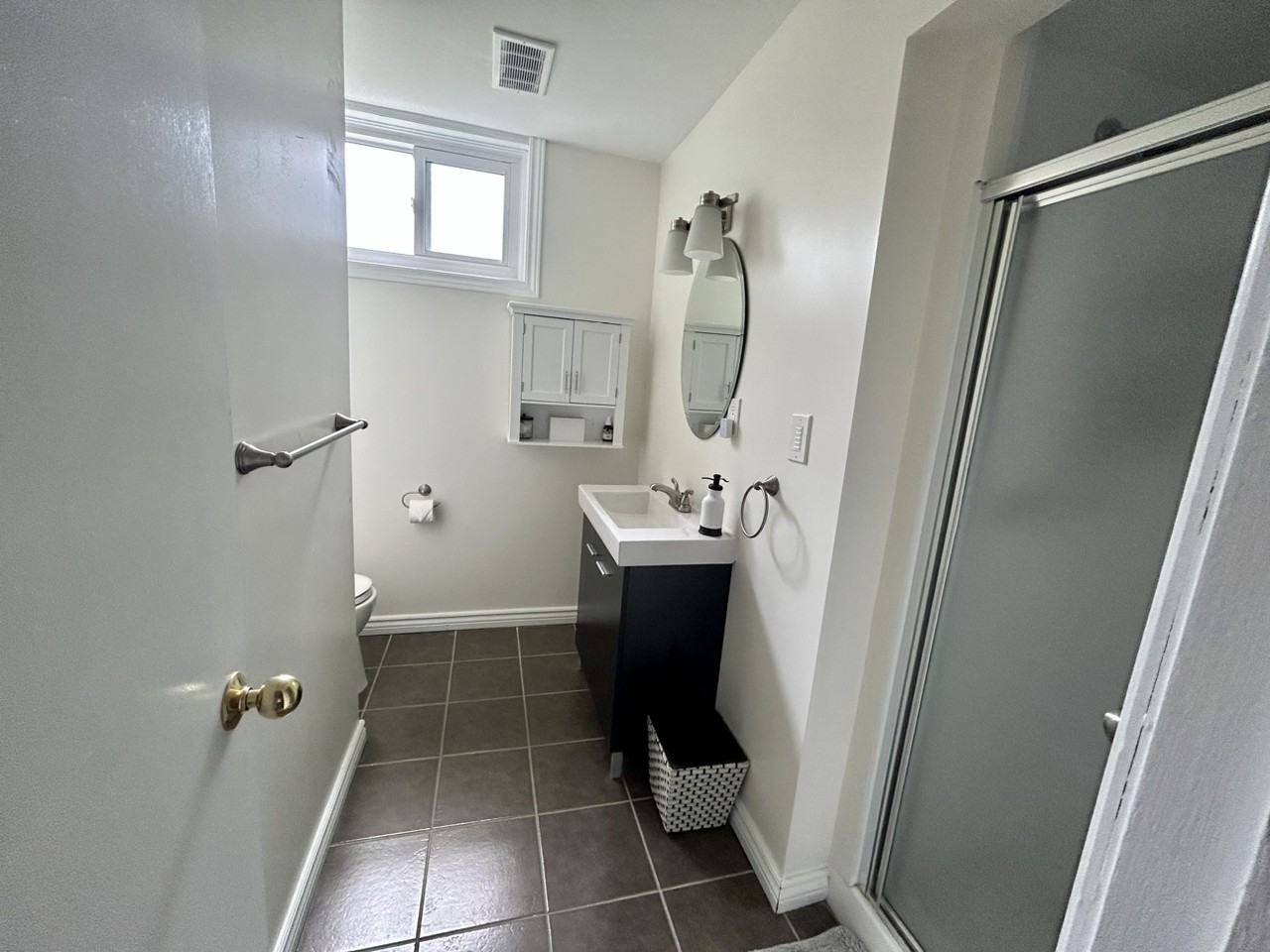 297 Chelsea Rd - Photo 3 of 8