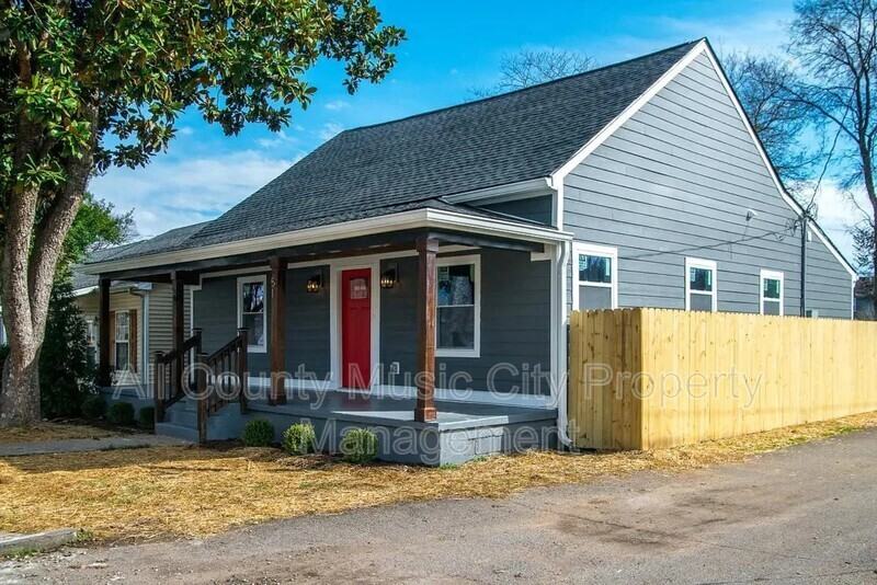 51 Green St - Photo 2 of 13